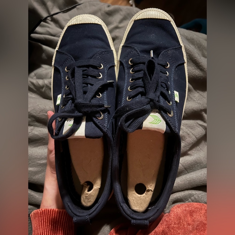 NIB Navy Cariuma size 12 men's OCA low canvas sneaker - Picture 9 of 16